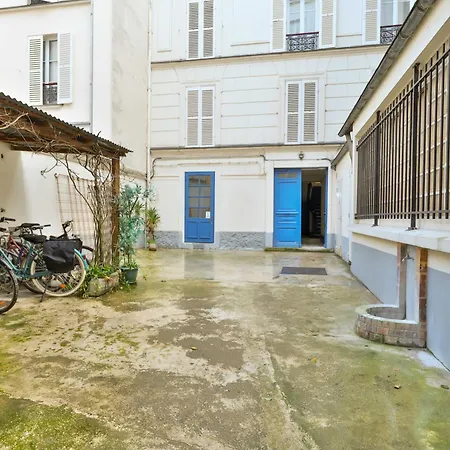 Beautiful 1-bedroom 2pers Rue Du Commerce Eiffeil Tower Parijs