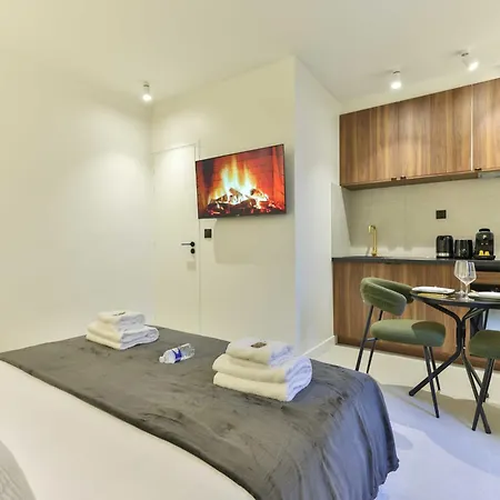 Beautiful 1-bedroom 2pers Rue Du Commerce Eiffeil Tower شقة باريس